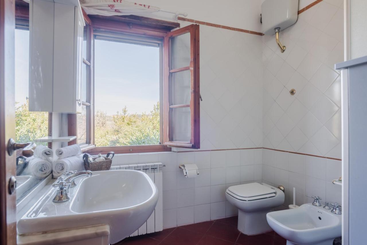 Chianti - Lovely Cottage With Parking & Garden! Кастельнуово-Берарденґа Екстер'єр фото